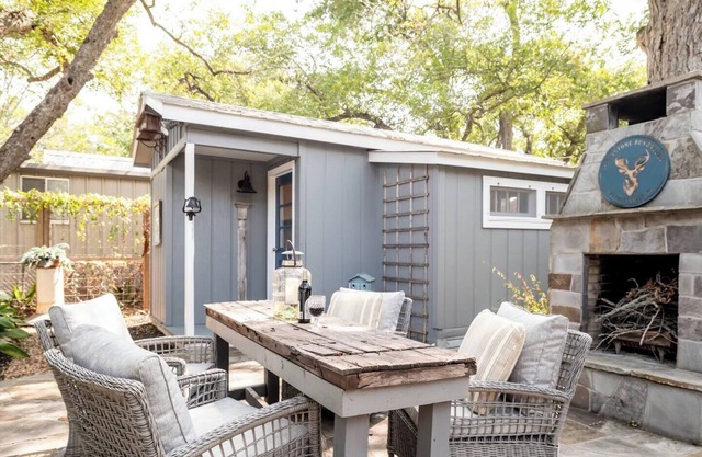 Autumn Retreat Steps to Town | Fire Pit + Suite