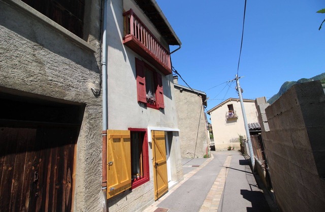 AUZAT: close to multi activities, hiking