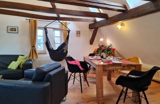 AVAHOME: Haus für 16, WLAN, Parkplätze, Netflix, Nespresso