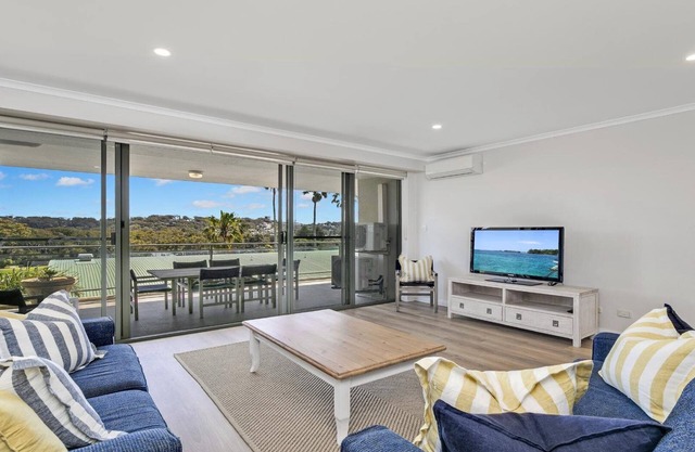 AVOCA PALMS #18 | Resort complex, close to beach | Accom Holidays