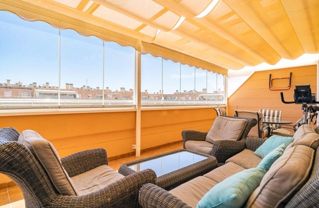 Awesome apartment in Roquetas de Mar