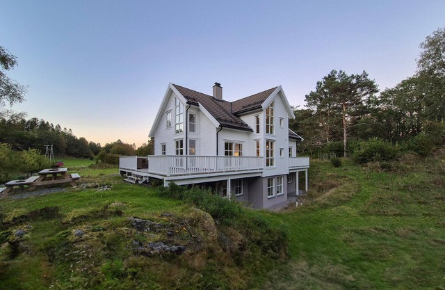 Awesome apartment in Uggdal with WiFi