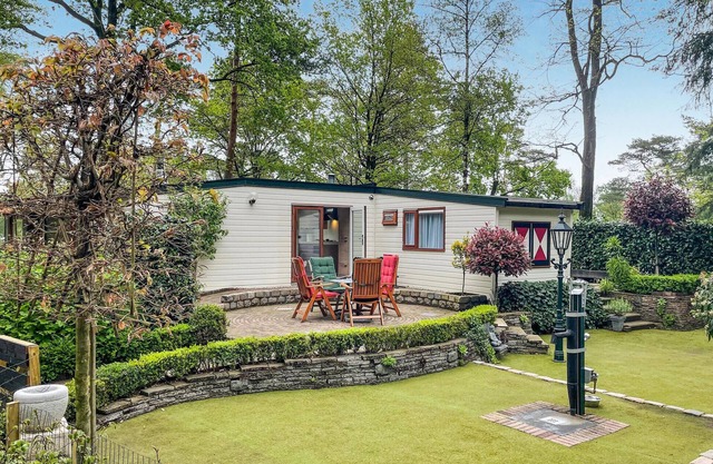 Awesome home in Beekbergen with WiFi
