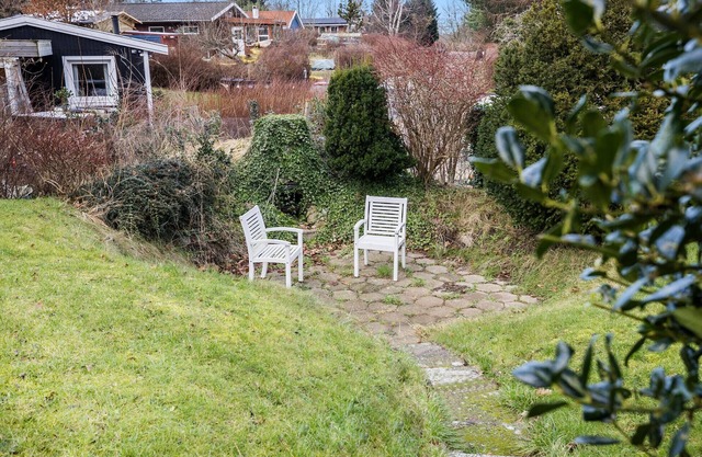 Awesome home in Frederiksværk with WiFi