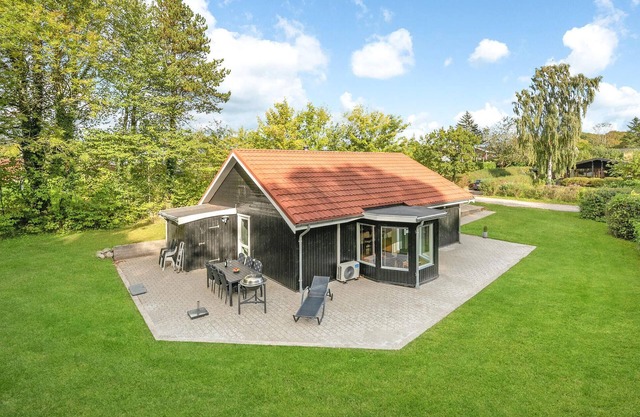 Awesome home in Haderslev with kitchen