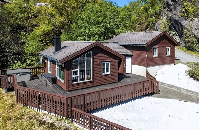 Awesome home in Nedstrand with sauna