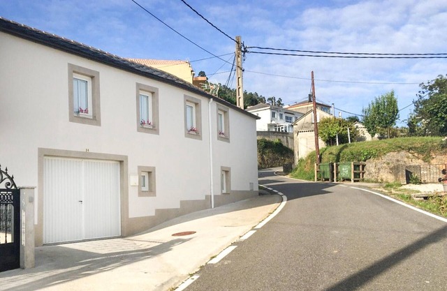 Awesome home in Ortigueira with WiFi