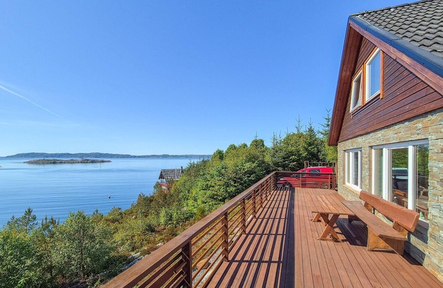 Awesome home in Sveio with WiFi