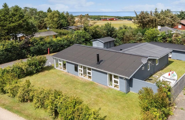 Awesome home in Tarm with sauna