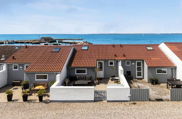 Awesome home in Tranekær with WiFi