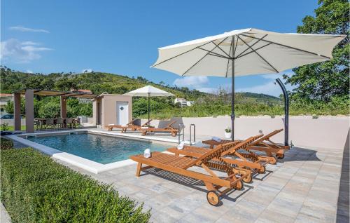 Awesome Home In Tugare With Kitchen