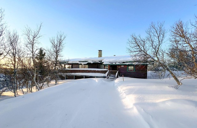 Awesome home in Venabygd with sauna