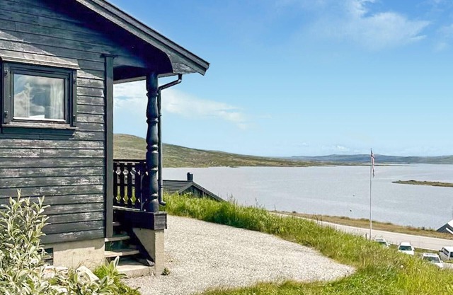 Awesome home in Vøringsfoss with sauna