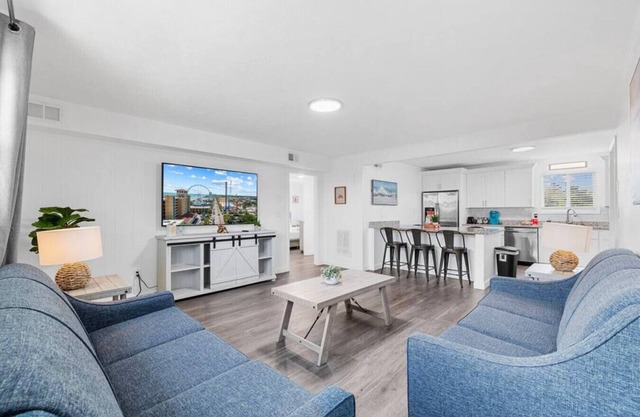 Azul Condos - Ocean steps away - Full Kitchen