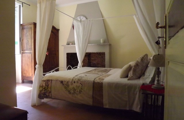 B&B between Cinque Terre and the Apennines - Brina Room
