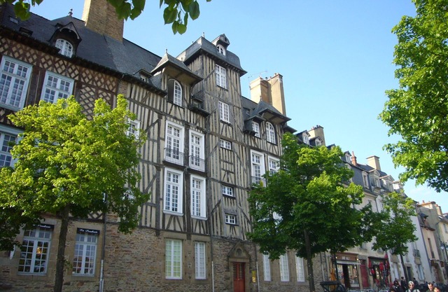 B&B in Combourg, Brittany - touristic area St Malo /Dinan /Mont Saint Michel