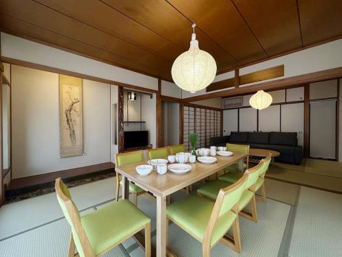 b local Itsuki - Charming Private House in Miyajimaguchi Near Itsukushima Shrine Upto 18 ppl