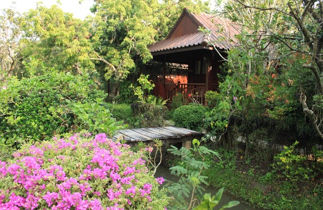 Baansuanlynjee Maeklong Resort
