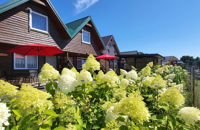 Baba Yaga Cottage – Peaceful Retreat with Sunset Views for Families and Couples