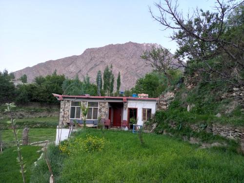 Bagh Rustum Guest House