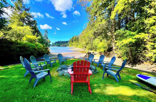 Bainbridge Island Group Retreat w/Pickleball!