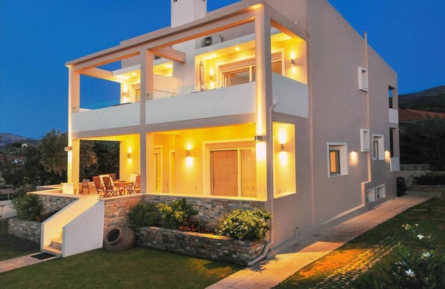 Balconies on the sea - the garden apartment