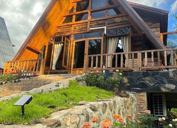 Ban Kaew Mo Ra Glamping & Restaurant