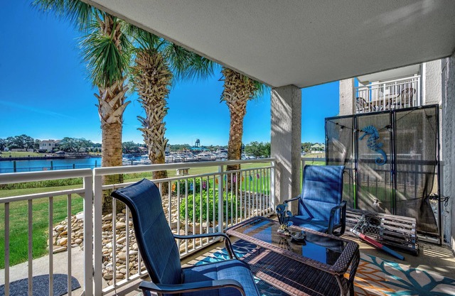 Barefoot Resort 1 BR | Pool & Waterway Views