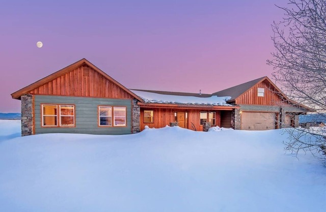 Basecamp Stays: Family Fun, Fireplace, & Huge Deck