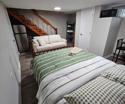 Basement with Private entrance private toilet shared shower
