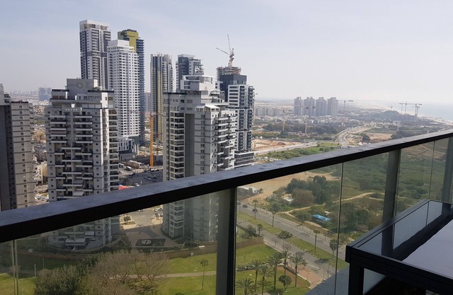 Bat Yam Sea view 3 bedrooms-Luxury