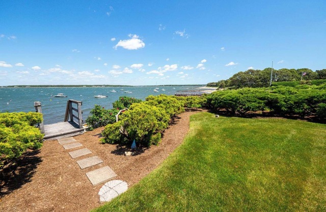 Bay Views & Breezes In North Falmouth