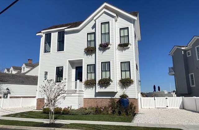 Bayfront Pet-Friendly New Construction Home