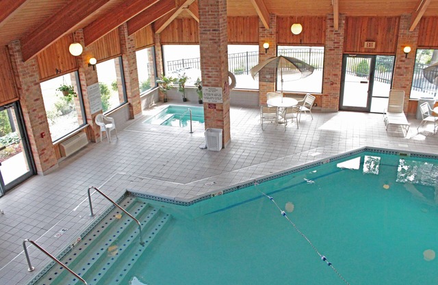 Baymont by Wyndham Battle Creek Downtown