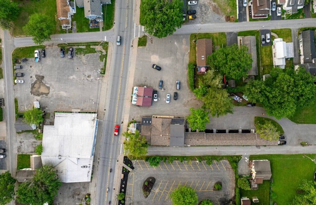 `Bayside Hideaway`-New Jacuzzi Suite in Sylvan!