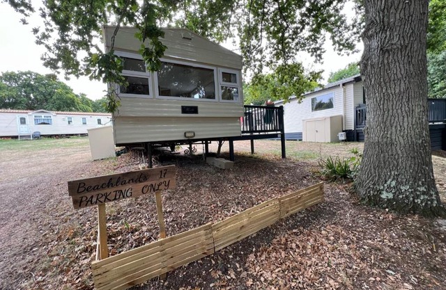 Bayview Beachlands - ferry offers available