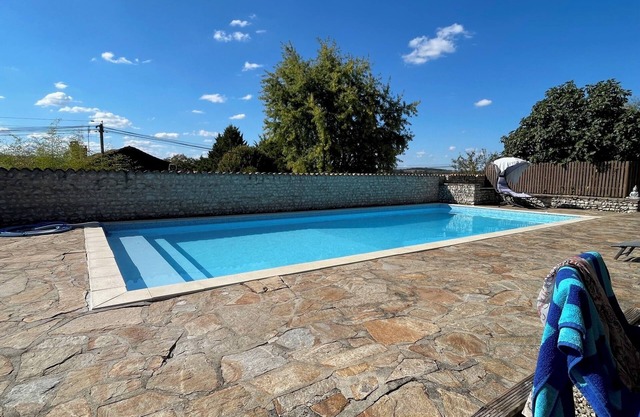 Beautiful Gite, Private Pool, Magnificent views!