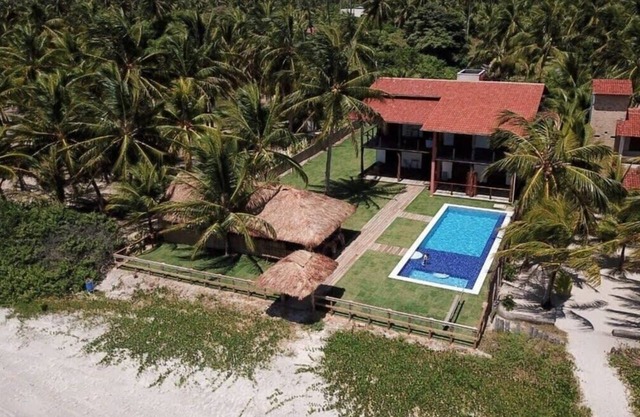 Beachfront Paradise House - ALA005