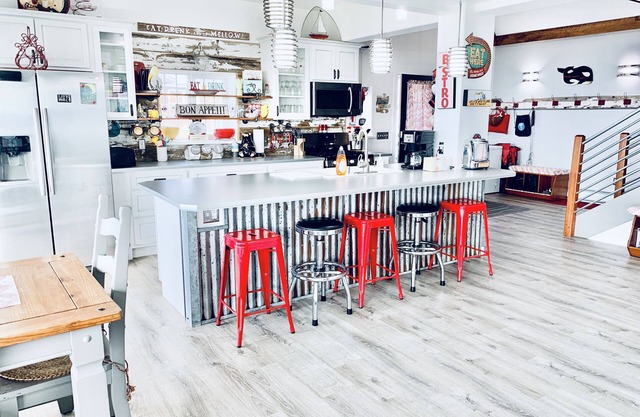 Beach and Ocean View Family Friendly Mouth of the Kenai River