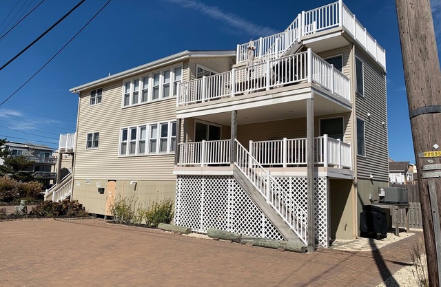 Beach Block in Beach Haven - 3 bedrooms + 2 full baths - Unit 1 of duplex