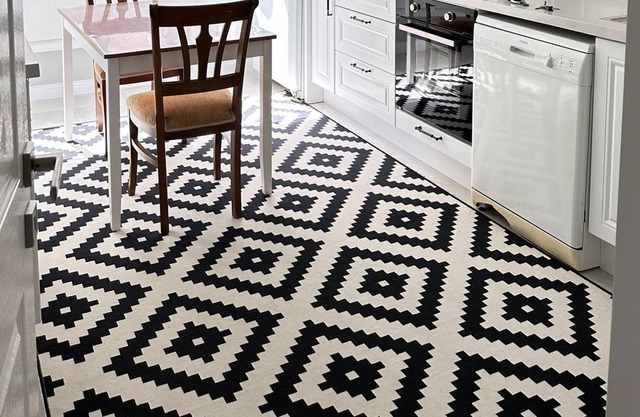 Beach Close, quiet but central. 2-bedrooms