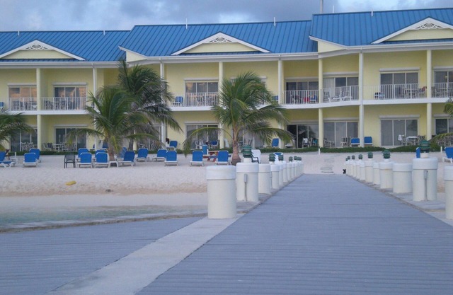 Beach Front 2 bdrm/2 bath Villa CastAway Cove Resort 1st Floor