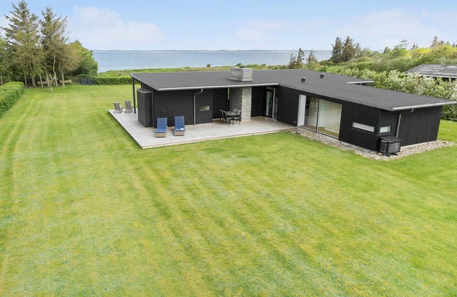 Beach front home in Spøttrup
