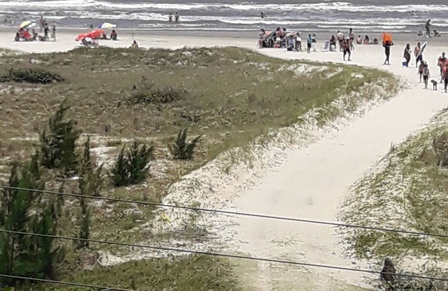 BEACH FRONT HOUSE - ILHA MAR & SOL 60.00 - Daily Rate Per Person, Minimum 6 People.