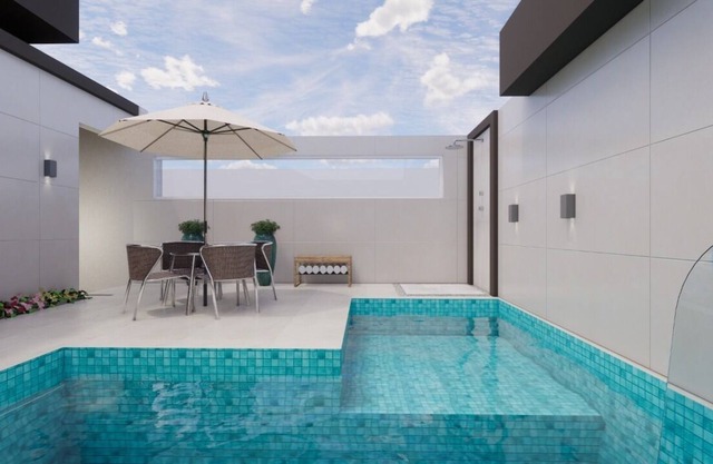 Beach House With Pool