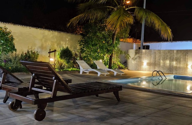 Beach house with pool, barbecue, hammocks and leisure area of ​​1350m2