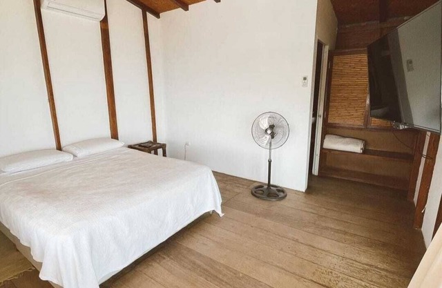 Beach lodging in Mancora -Peru, sun all year round.