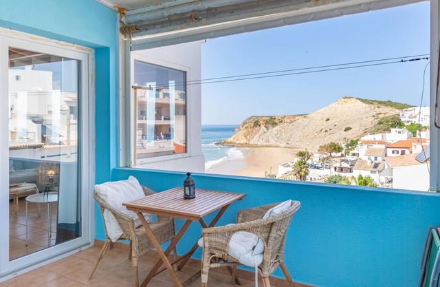Beach Retreat in Burgau