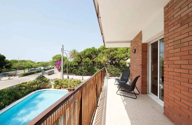 Beach Vibes in Castelldefels