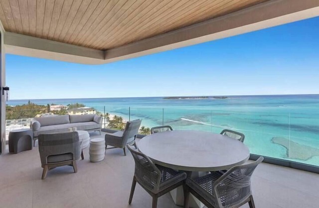 Beachfront 3 bedroom Luxury Residence